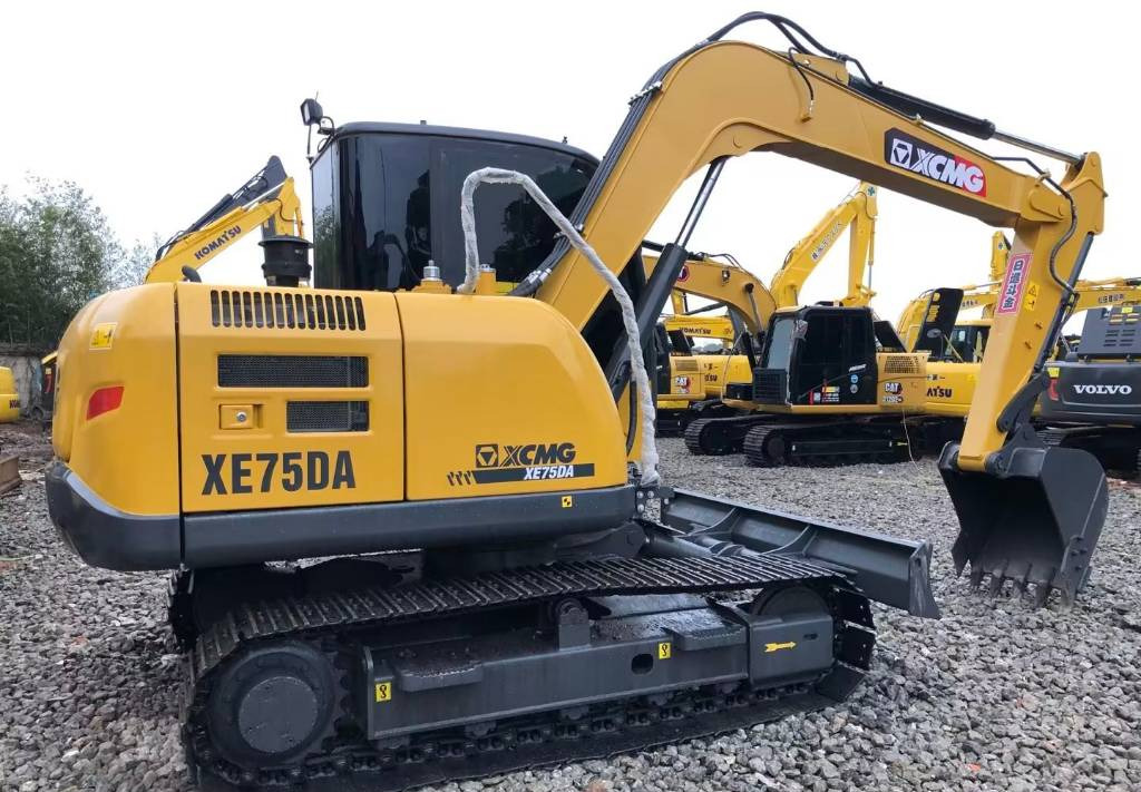 XCMG XE 75 DA XE75 - Мини-экскаватор: фото 1 XCMG XE 75 DA XE75 - Мини-экскаватор: фото 1