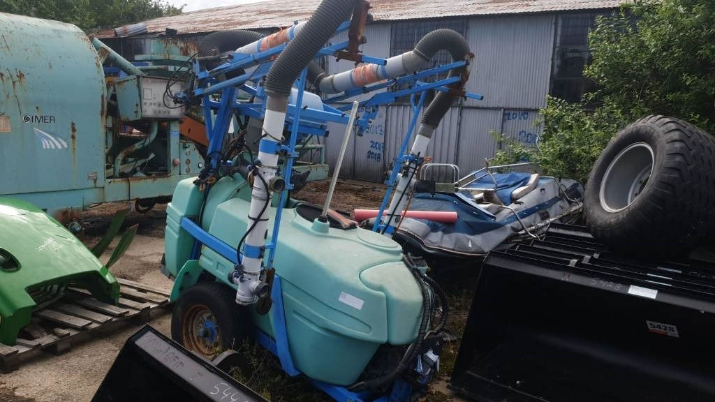 Berthoud Winair 1500  - Прицепной опрыскиватель: фото 3 Berthoud Winair 1500  - Прицепной опрыскиватель: фото 3