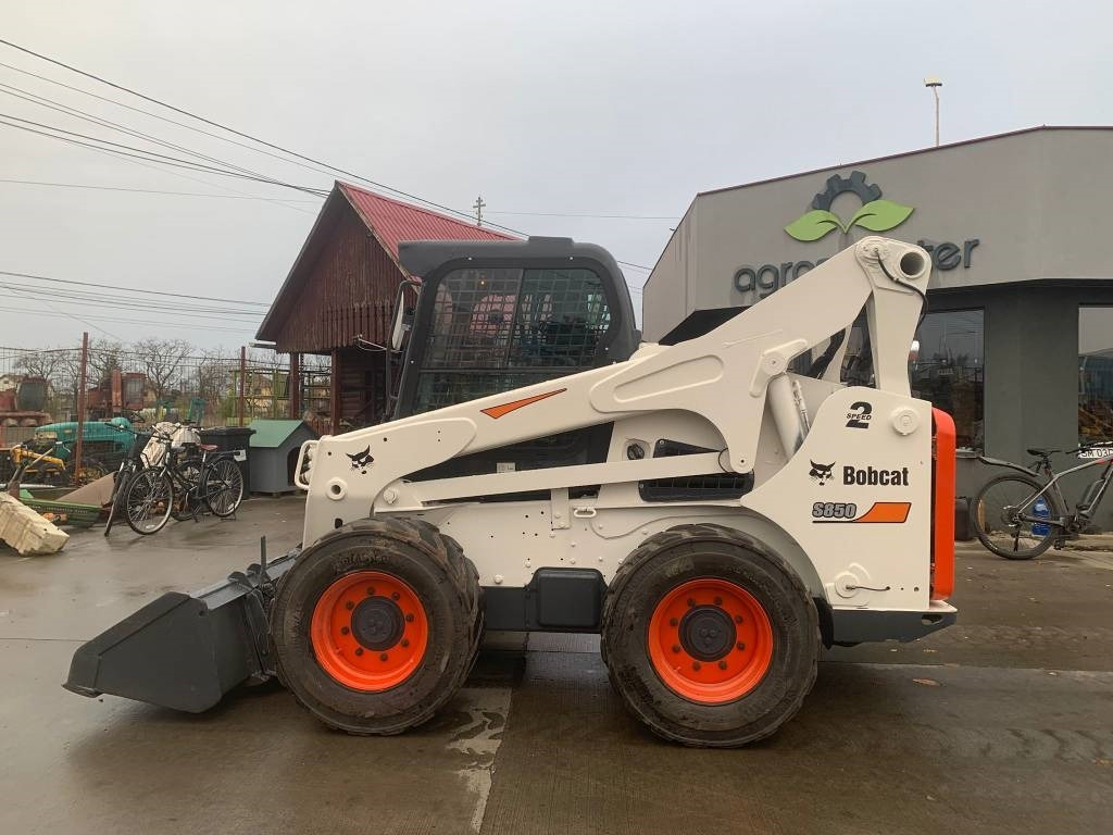 Bobcat S 850 - Мини-погрузчик с бортовым поворотом: фото 2 Bobcat S 850 - Мини-погрузчик с бортовым поворотом: фото 2
