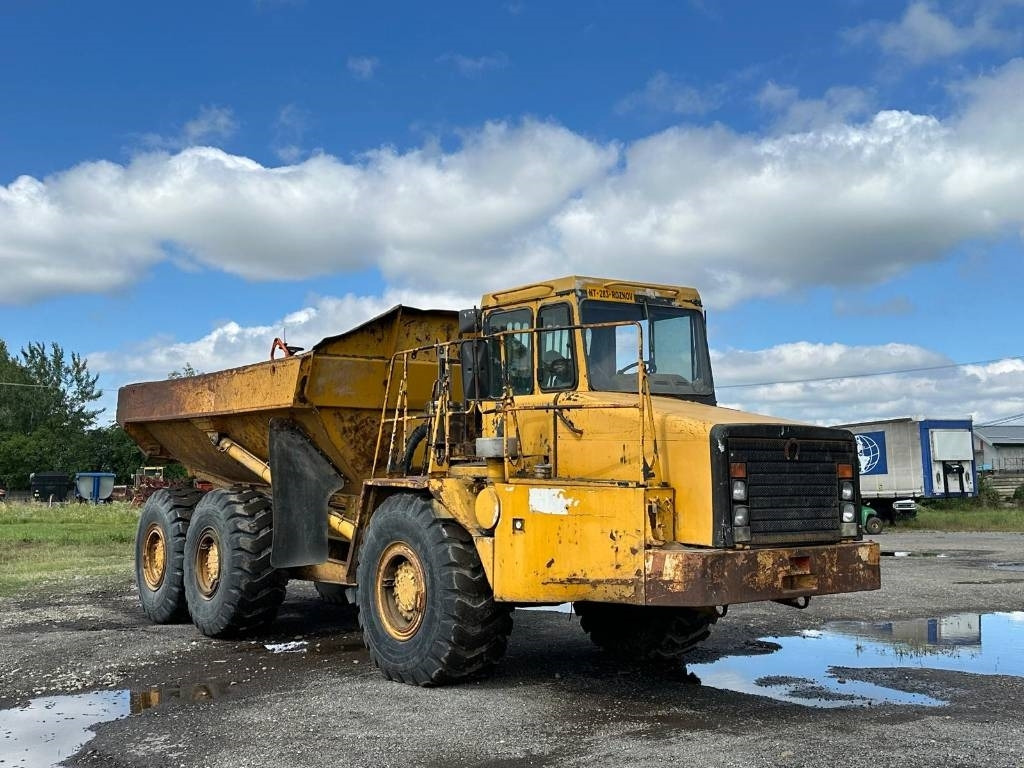 CAT D 300 E - Сочленённый самосвал: фото 5 CAT D 300 E - Сочленённый самосвал: фото 5