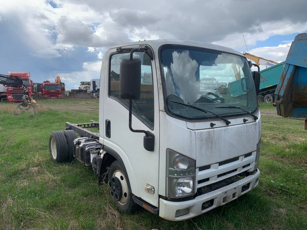 Isuzu FOR PARTS - Грузовик-шасси: фото 1 Isuzu FOR PARTS - Грузовик-шасси: фото 1