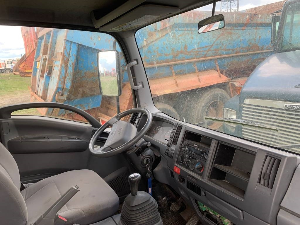 Грузовик-шасси Isuzu FOR PARTS: фото 9 Грузовик-шасси Isuzu FOR PARTS: фото 9