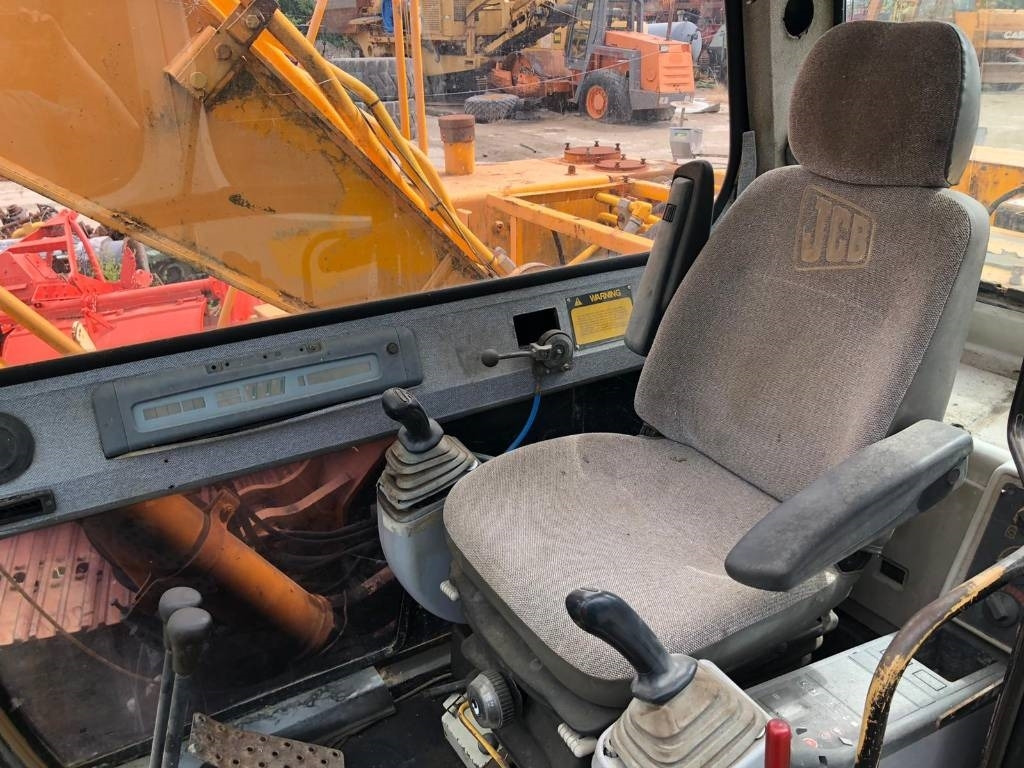 JCB JS 103 FOR PARTS - Гусеничный экскаватор: фото 5 JCB JS 103 FOR PARTS - Гусеничный экскаватор: фото 5