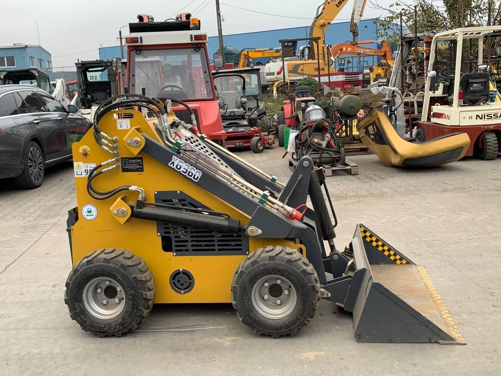 KingKong XG360 - Мини-погрузчик с бортовым поворотом: фото 3 KingKong XG360 - Мини-погрузчик с бортовым поворотом: фото 3