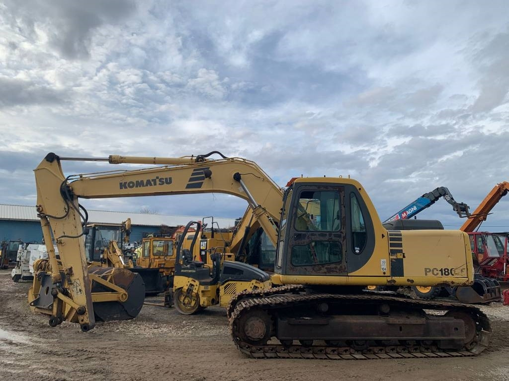 Komatsu PC 180 LC-6K - Гусеничный экскаватор: фото 2 Komatsu PC 180 LC-6K - Гусеничный экскаватор: фото 2