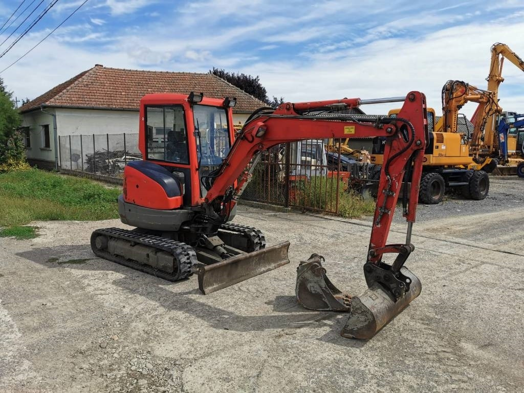 Kubota U 35-3 - Мини-экскаватор: фото 2 Kubota U 35-3 - Мини-экскаватор: фото 2