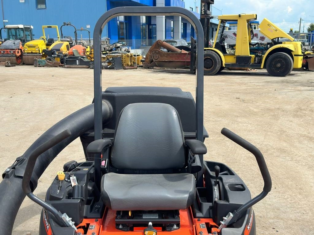 Газонокосилка Kubota Z121S: фото 7 Газонокосилка Kubota Z121S: фото 7