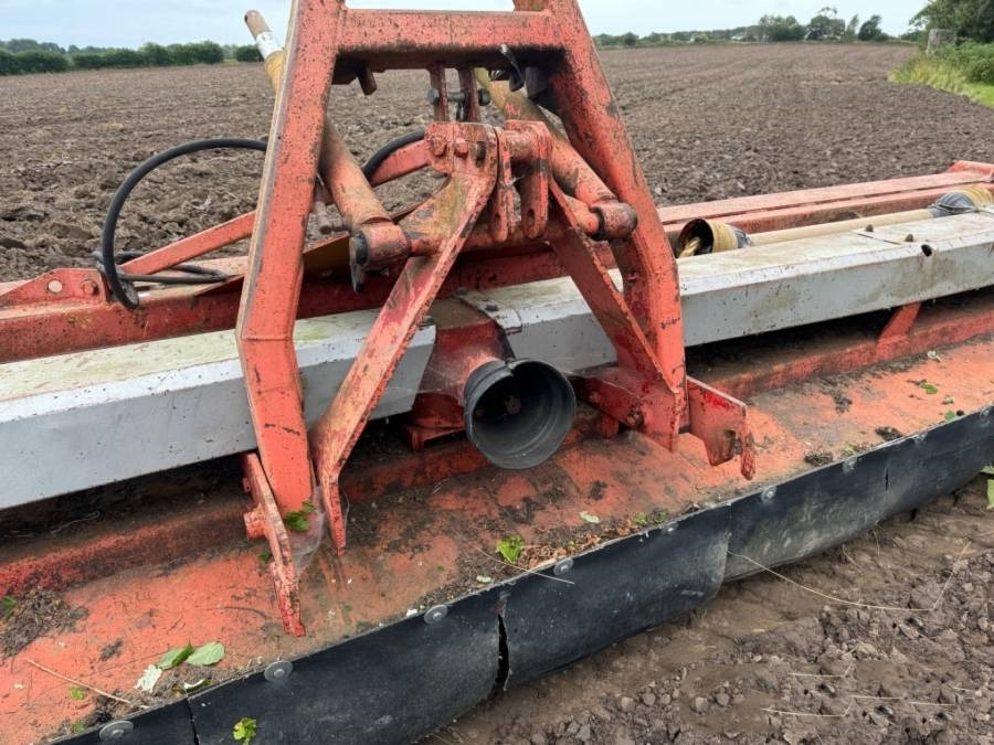 Kuhn 6 - Косилка-измельчитель/ Мульчер: фото 4 Kuhn 6 - Косилка-измельчитель/ Мульчер: фото 4