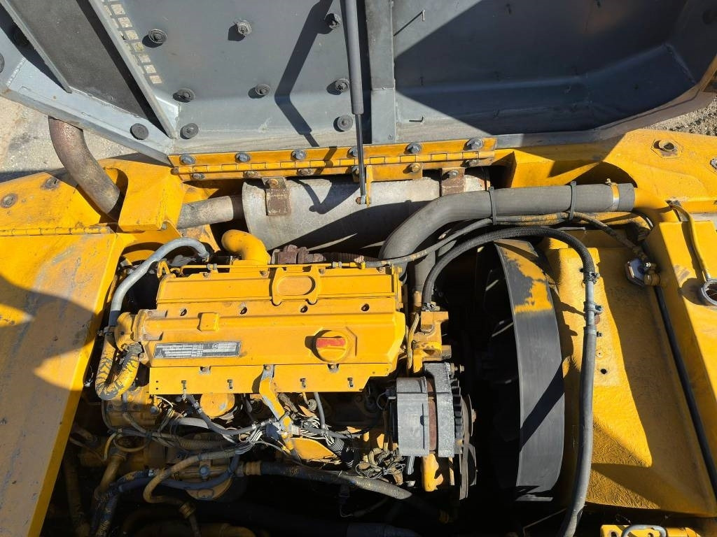Колёсный экскаватор Liebherr A 900 B: фото 8
