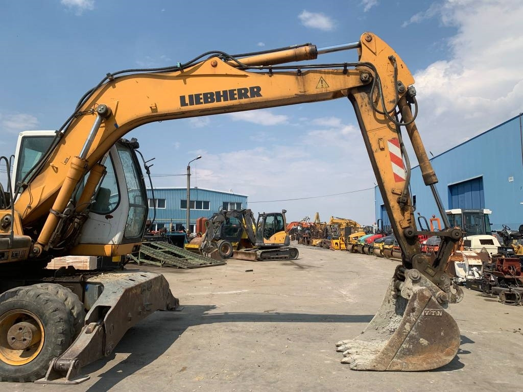 Liebherr A 900 C - Колёсный экскаватор: фото 5 Liebherr A 900 C - Колёсный экскаватор: фото 5