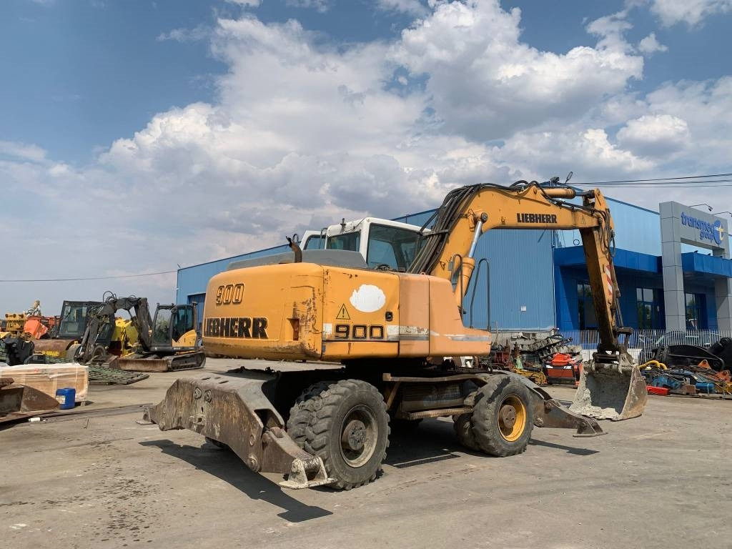 Liebherr A 900 C - Колёсный экскаватор: фото 4 Liebherr A 900 C - Колёсный экскаватор: фото 4
