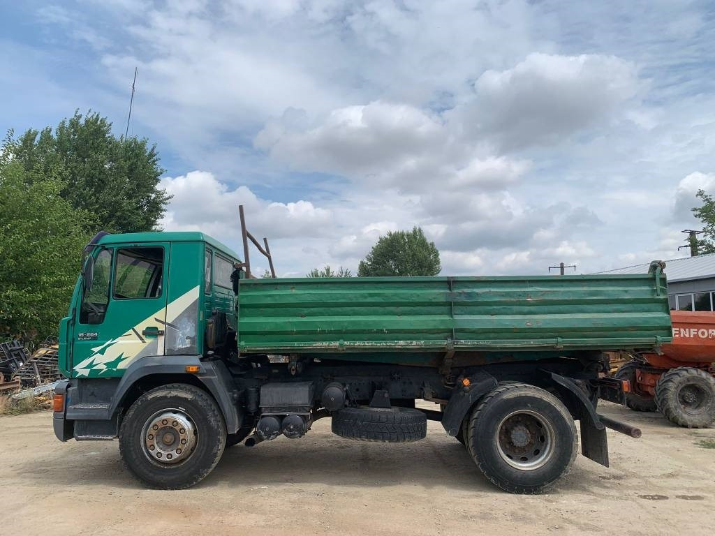 MAN 18.246 - Самосвал: фото 3 MAN 18.246 - Самосвал: фото 3