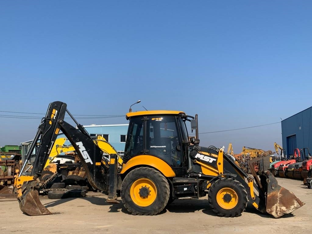 MST 642 Plus - Экскаватор-погрузчик: фото 2 MST 642 Plus - Экскаватор-погрузчик: фото 2