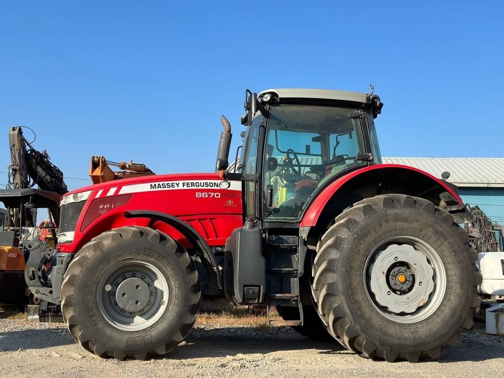 Massey Ferguson 8670 - Трактор: фото 2 Massey Ferguson 8670 - Трактор: фото 2