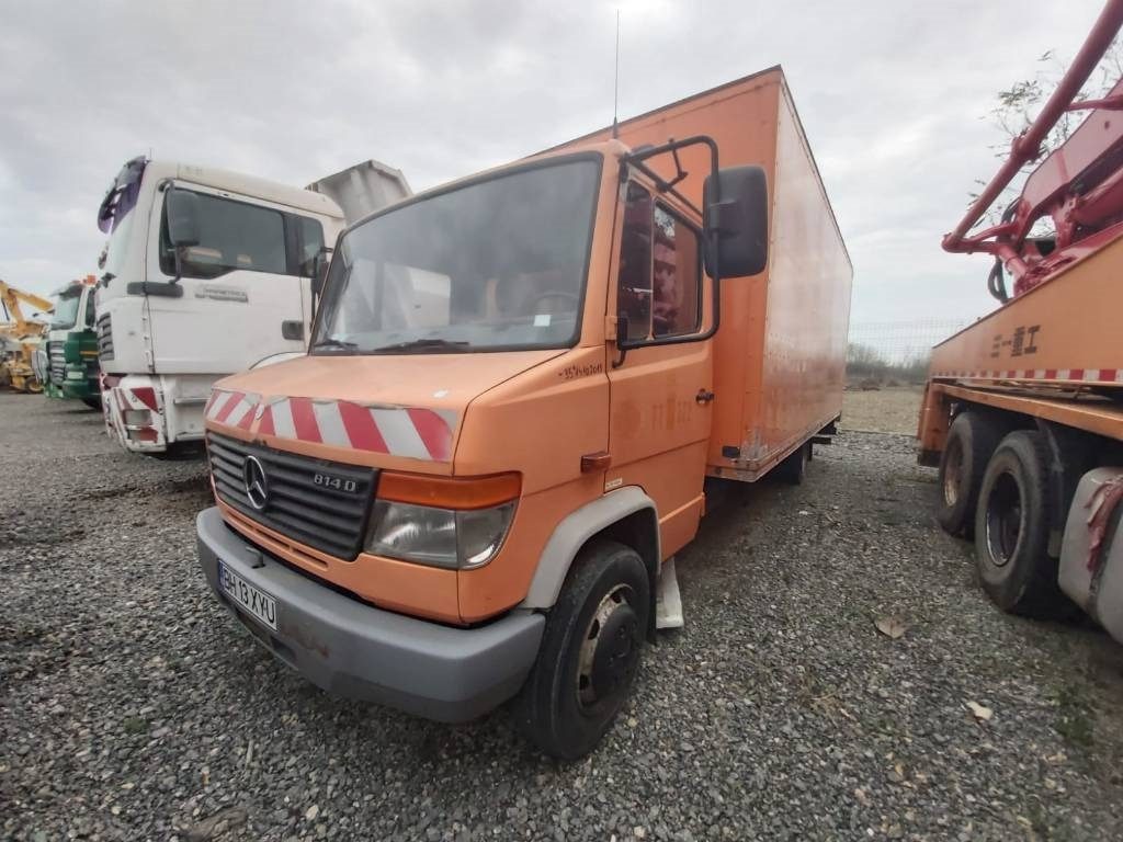 Mercedes-Benz 814D - Грузовик с закрытым кузовом: фото 1 Mercedes-Benz 814D - Грузовик с закрытым кузовом: фото 1