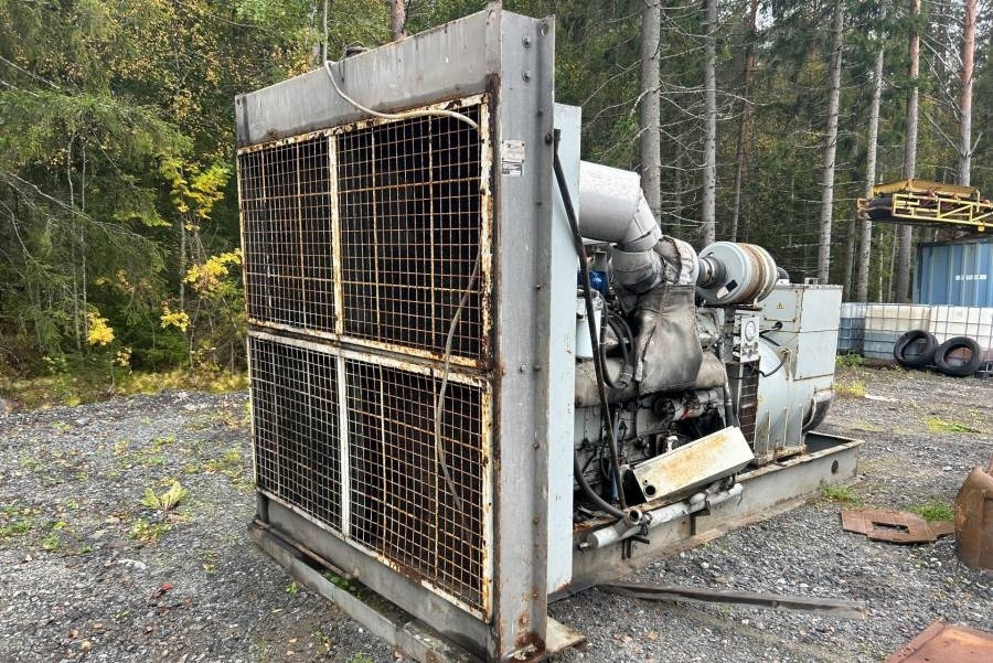 Stamford HC634J1 - Электрогенератор: фото 2 Stamford HC634J1 - Электрогенератор: фото 2