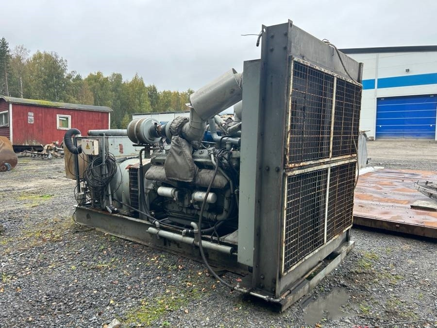 Stamford HC634J1 - Электрогенератор: фото 3 Stamford HC634J1 - Электрогенератор: фото 3