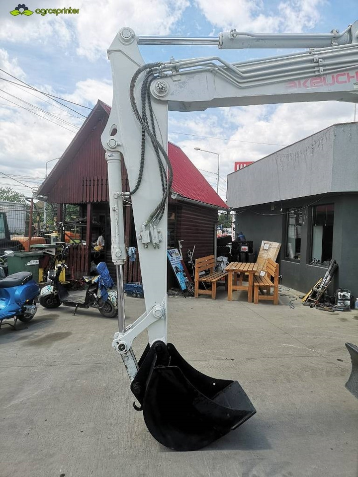 Takeuchi TB180FR - Мини-экскаватор: фото 5 Takeuchi TB180FR - Мини-экскаватор: фото 5