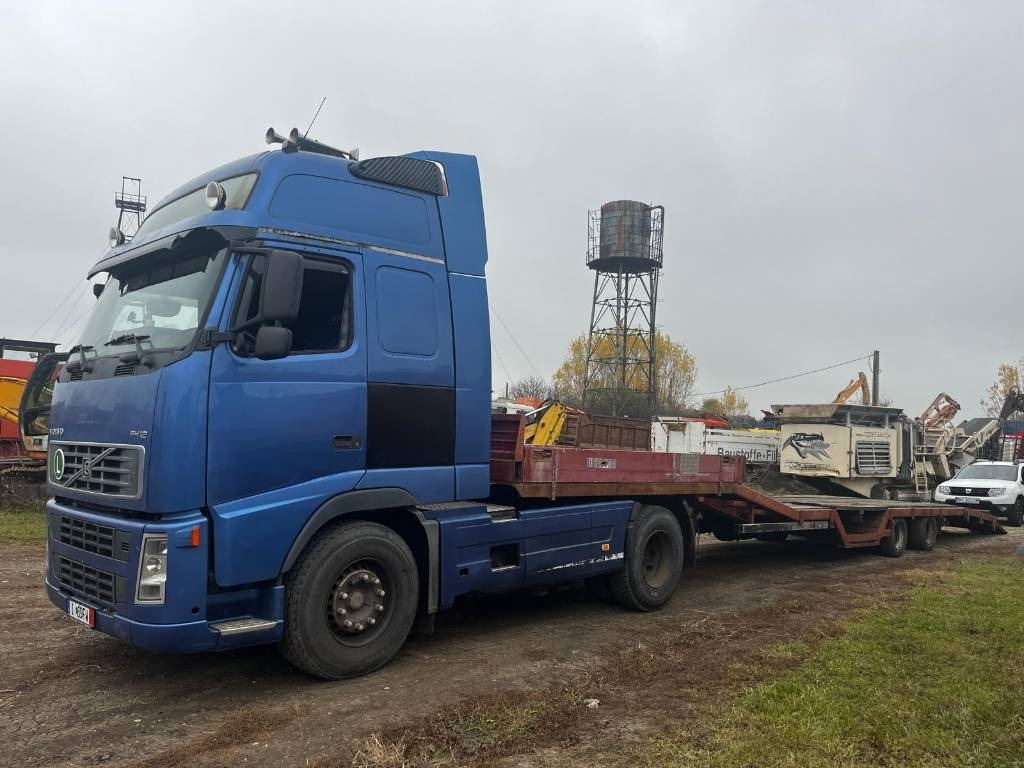 Volvo FH 12 460 - Грузовик с закрытым кузовом: фото 2 Volvo FH 12 460 - Грузовик с закрытым кузовом: фото 2