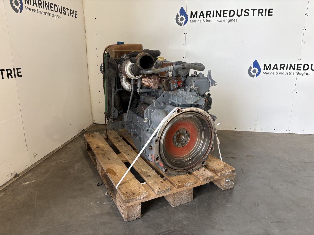 DEUTZ BF4M 1012 - Двигатель: фото 5 DEUTZ BF4M 1012 - Двигатель: фото 5