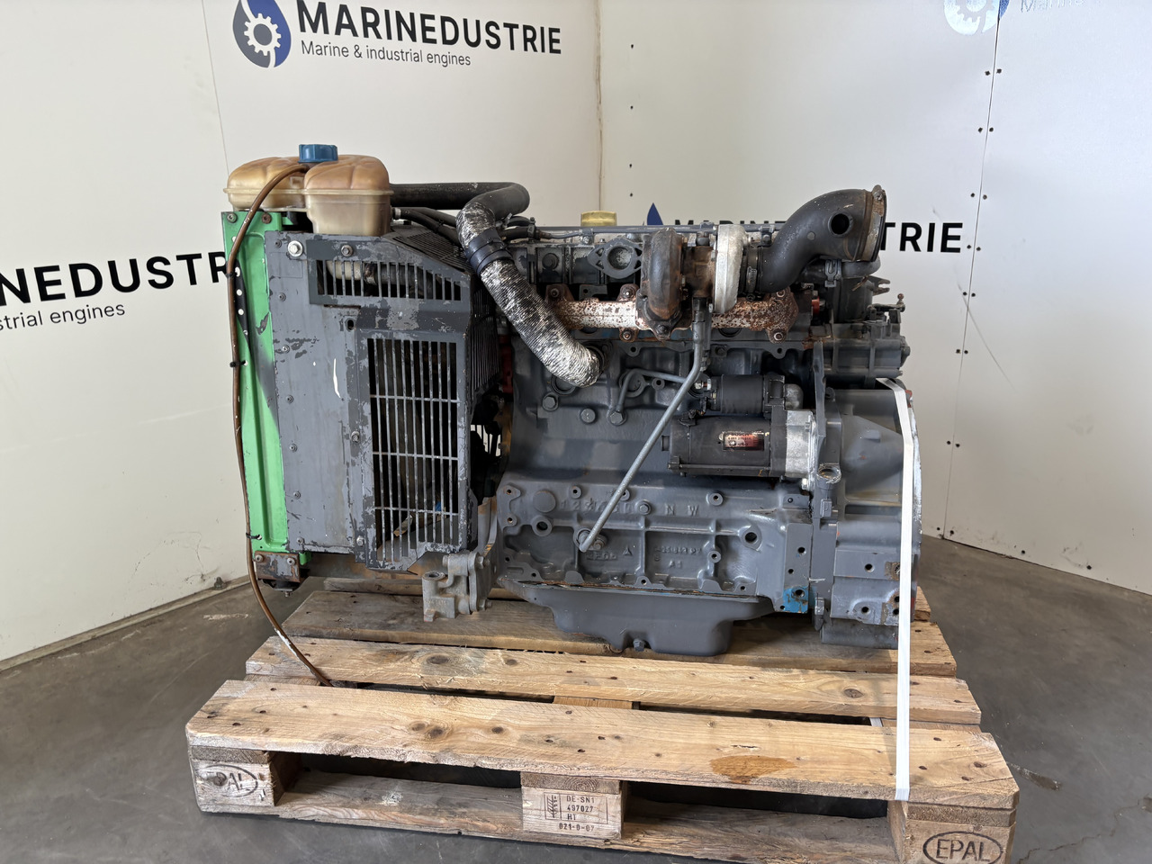 DEUTZ BF4M 1012 - Двигатель: фото 1 DEUTZ BF4M 1012 - Двигатель: фото 1