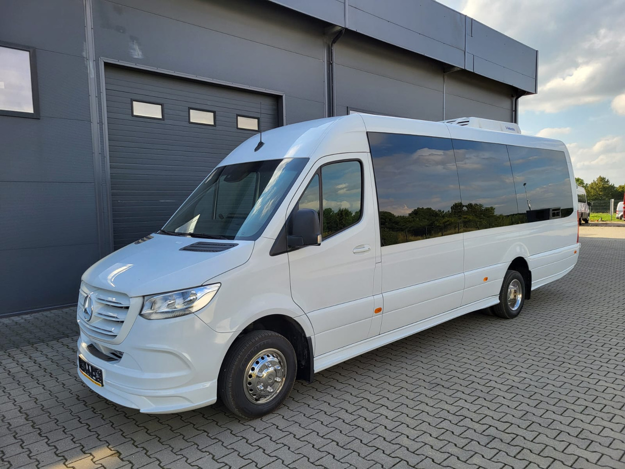 Mercedes-Benz Sprinter 519 CDI 24 places + 4 standing NEW - Туристический автобус: фото 2 Mercedes-Benz Sprinter 519 CDI 24 places + 4 standing NEW - Туристический автобус: фото 2