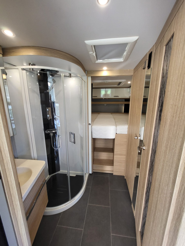 Интегрированный автодом NIESMANN + BISCHOFF 920: фото 23