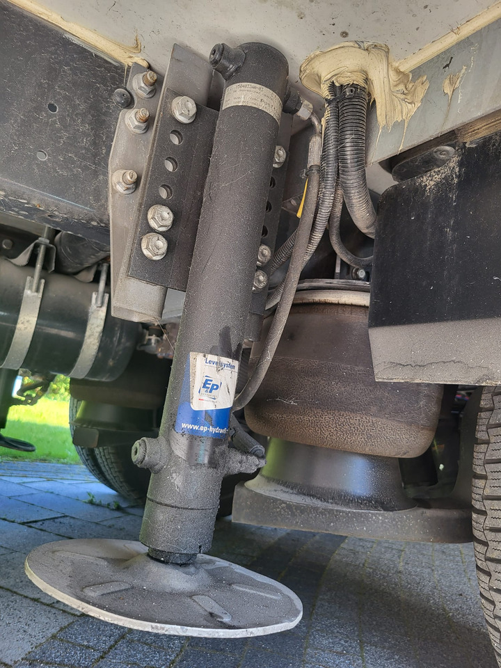 Интегрированный автодом NIESMANN + BISCHOFF 920: фото 16