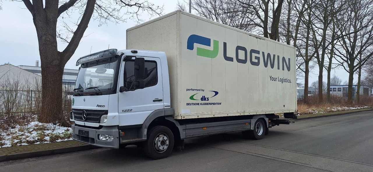 Mercedes-Benz 1222 Atego Koffer mit LBW Klima - Грузовик с закрытым кузовом: фото 1 Mercedes-Benz 1222 Atego Koffer mit LBW Klima - Грузовик с закрытым кузовом: фото 1