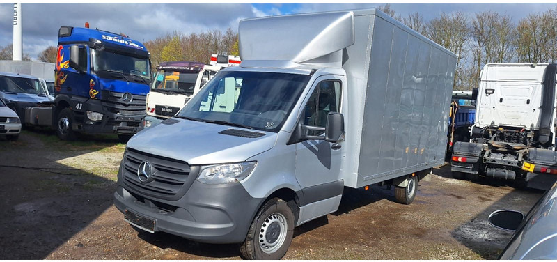 Mercedes-Benz 315 317 319 Sprinter III Koffer - Фургон с закрытым кузовом: фото 2 Mercedes-Benz 315 317 319 Sprinter III Koffer - Фургон с закрытым кузовом: фото 2