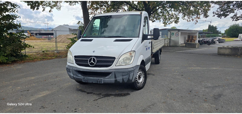 Mercedes-Benz Sprinter 316 - Малотоннажный бортовой грузовик: фото 2 Mercedes-Benz Sprinter 316 - Малотоннажный бортовой грузовик: фото 2
