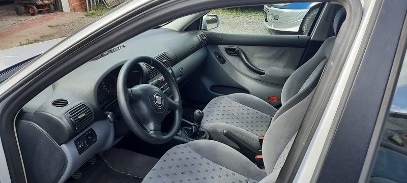 Седан SEAT Toledo Signo 1,8 20V Autom: фото 6 Седан SEAT Toledo Signo 1,8 20V Autom: фото 6