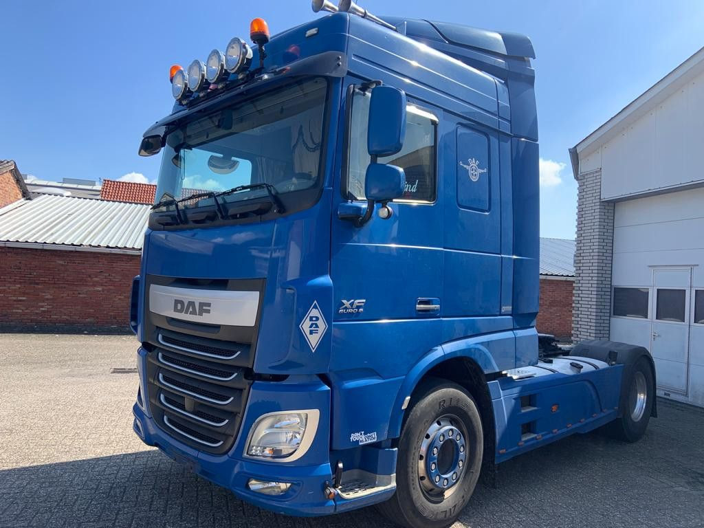 DAF XF 106.440PS SC SZM Top zustand 1-Hand - Тягач: фото 1 DAF XF 106.440PS SC SZM Top zustand 1-Hand - Тягач: фото 1