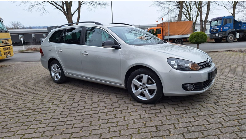 Volkswagen Golf Variant Style - Универсал: фото 1 Volkswagen Golf Variant Style - Универсал: фото 1