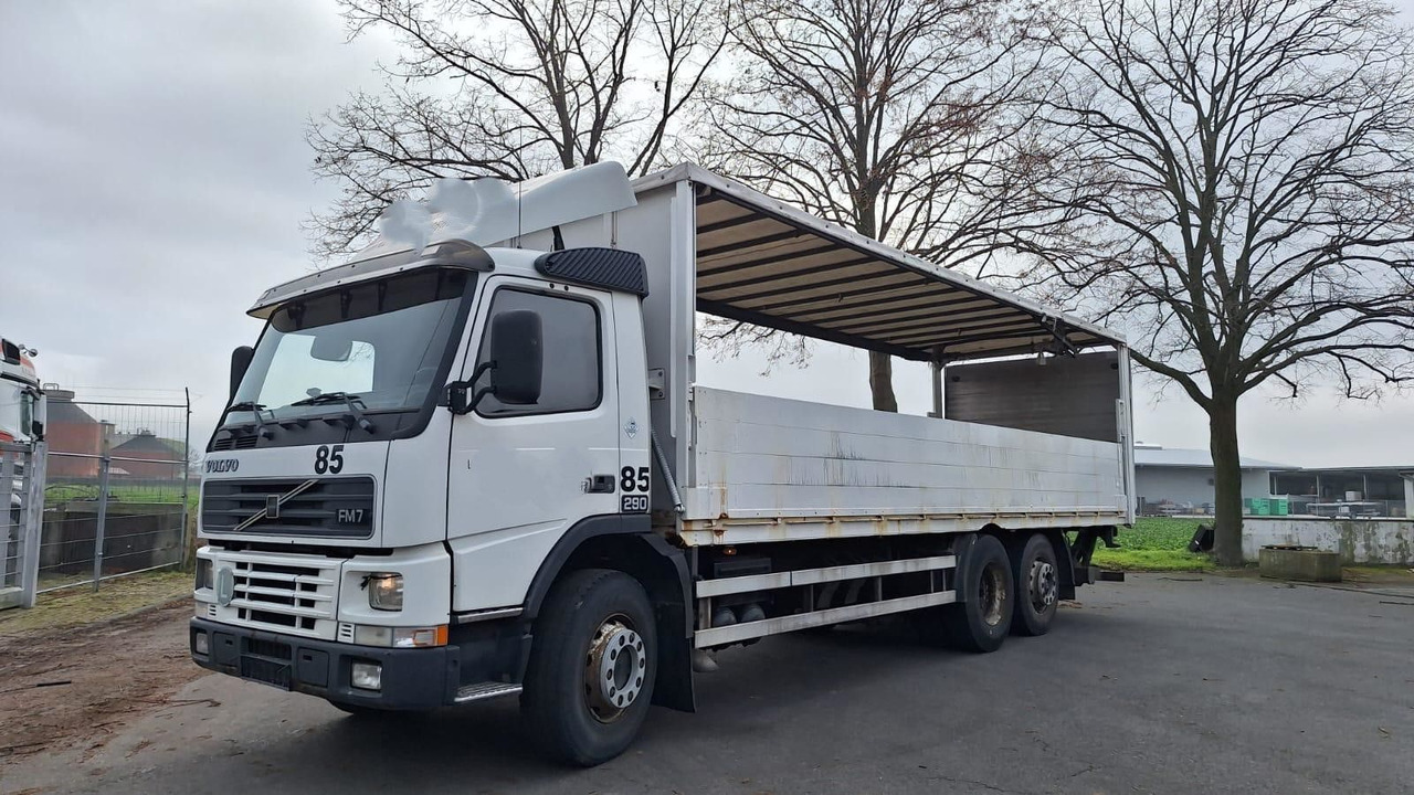 Volvo FM7 6x2 Koffer 3x vorhanden - Грузовик с закрытым кузовом: фото 1 Volvo FM7 6x2 Koffer 3x vorhanden - Грузовик с закрытым кузовом: фото 1