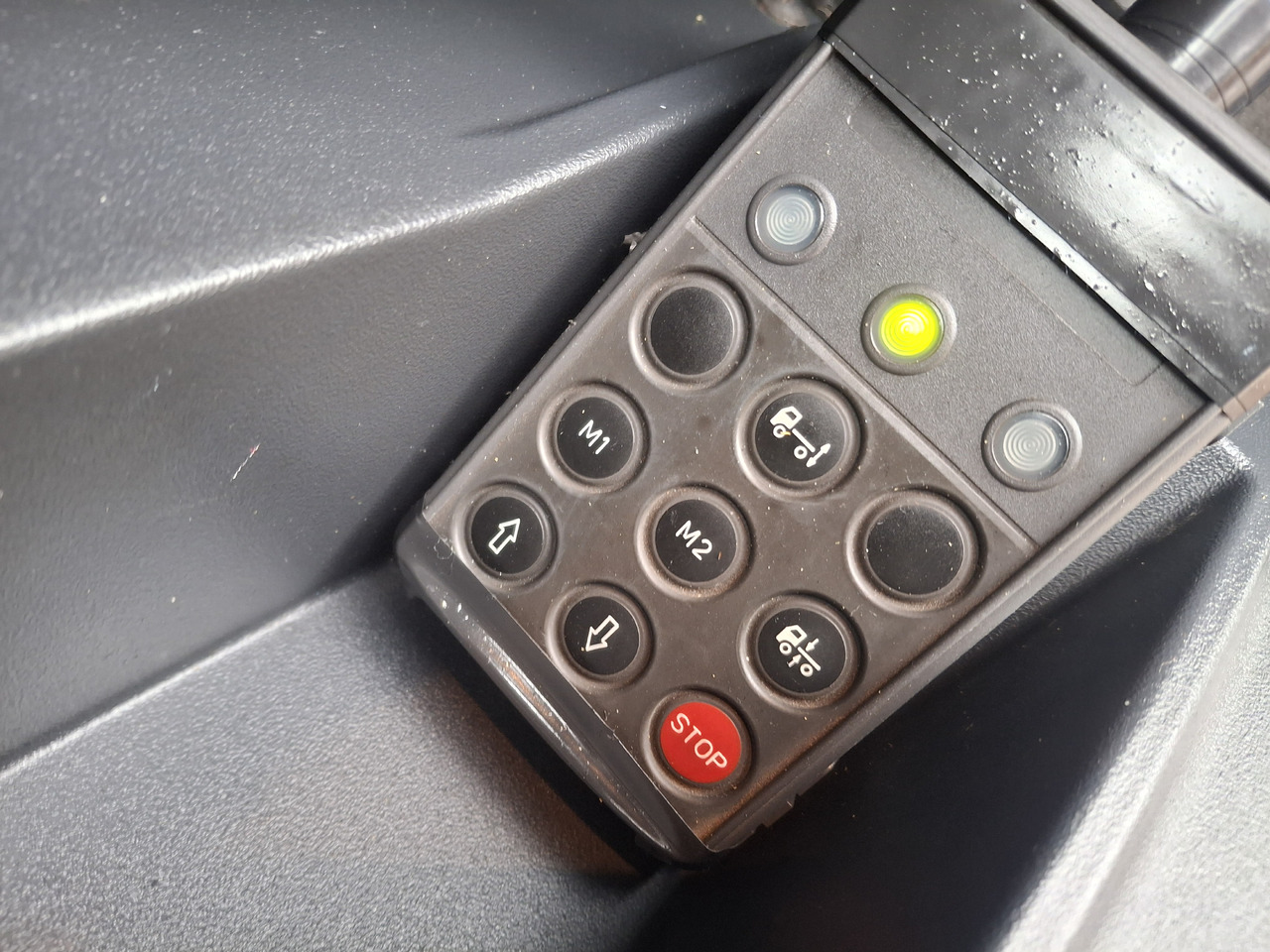 Мусоровоз IVECO Eurocargo 190EL28 Śmieciarka EURO 6 Garbage Truck Mullwagen FAUN: фото 16 Мусоровоз IVECO Eurocargo 190EL28 Śmieciarka EURO 6 Garbage Truck Mullwagen FAUN: фото 16