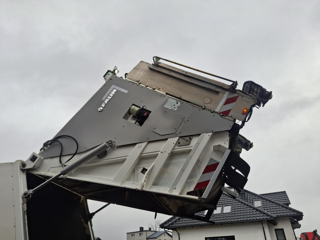 Мусоровоз IVECO Eurocargo 190EL28 Śmieciarka EURO 6 Garbage Truck Mullwagen FAUN: фото 31 Мусоровоз IVECO Eurocargo 190EL28 Śmieciarka EURO 6 Garbage Truck Mullwagen FAUN: фото 31