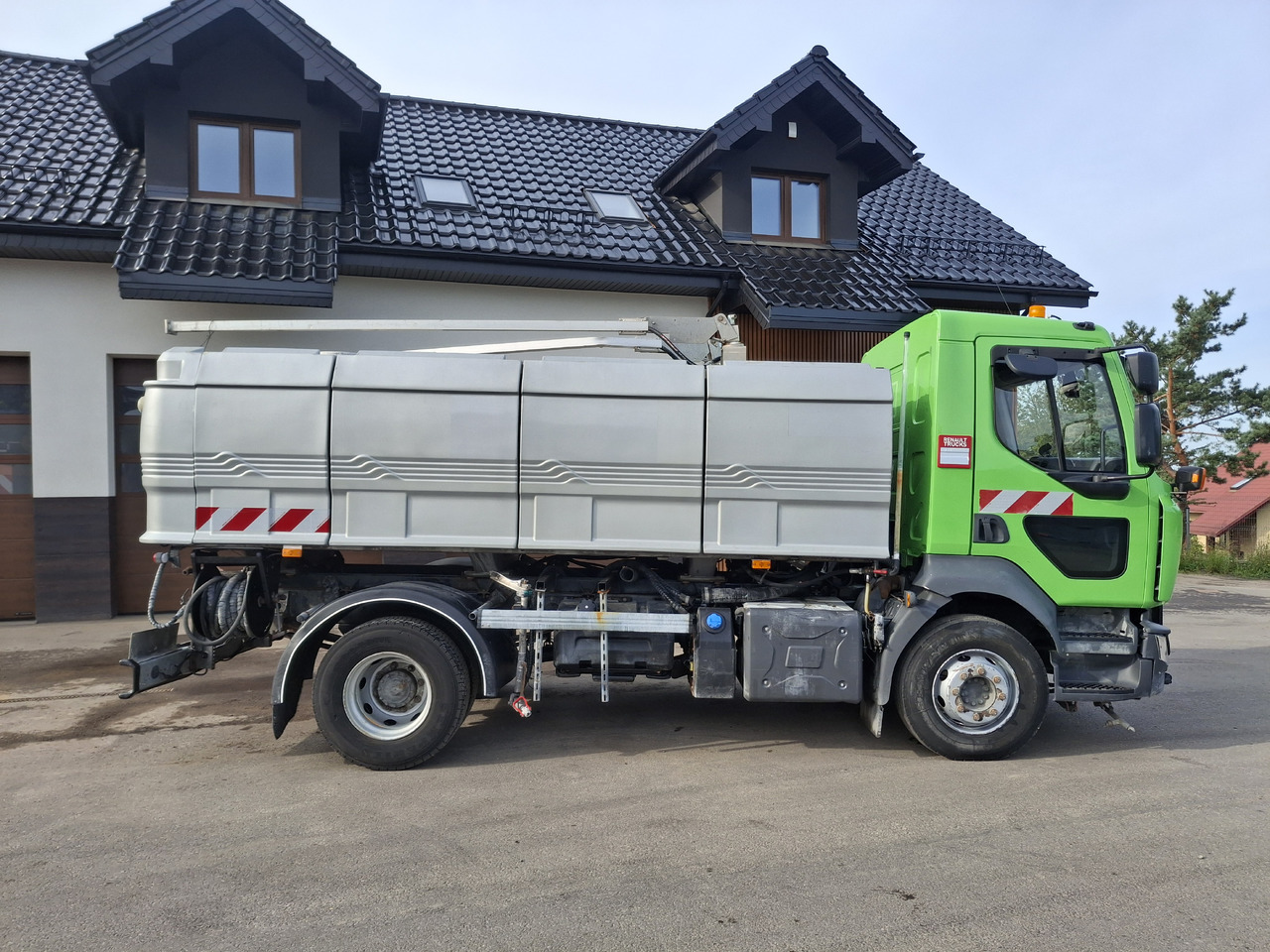 Коммунальная/ Специальная техника RENAULT D16 Polewaczka Karcher Straßenwaschanlage Euro 6: фото 6 Коммунальная/ Специальная техника RENAULT D16 Polewaczka Karcher Straßenwaschanlage Euro 6: фото 6