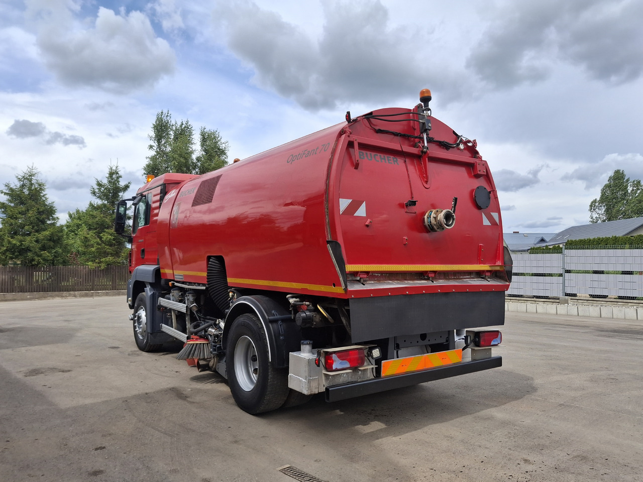 MAN TGS 18.320 Zamiatarka Kehrmaschine BUCHER 2 Motoren Karcher Szczotki L/R - Подметально-уборочная машина: фото 4 MAN TGS 18.320 Zamiatarka Kehrmaschine BUCHER 2 Motoren Karcher Szczotki L/R - Подметально-уборочная машина: фото 4