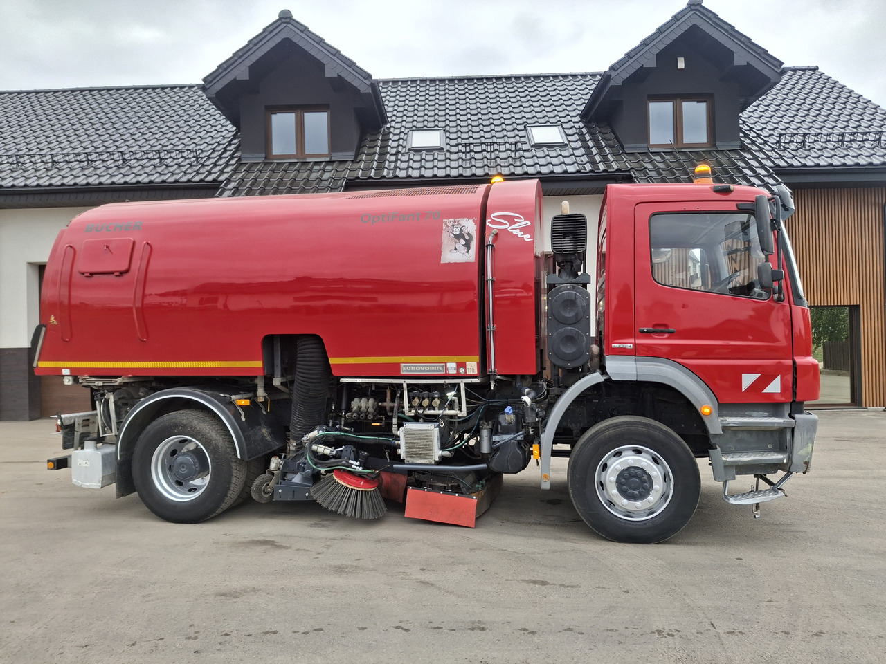Подметально-уборочная машина MERCEDES-BENZ Axor 1829 Zamiatarka Kehrmaschine BUCHER 2 Motoren Karcher PM10 Odchwaszczarka Sweeper: фото 10 Подметально-уборочная машина MERCEDES-BENZ Axor 1829 Zamiatarka Kehrmaschine BUCHER 2 Motoren Karcher PM10 Odchwaszczarka Sweeper: фото 10