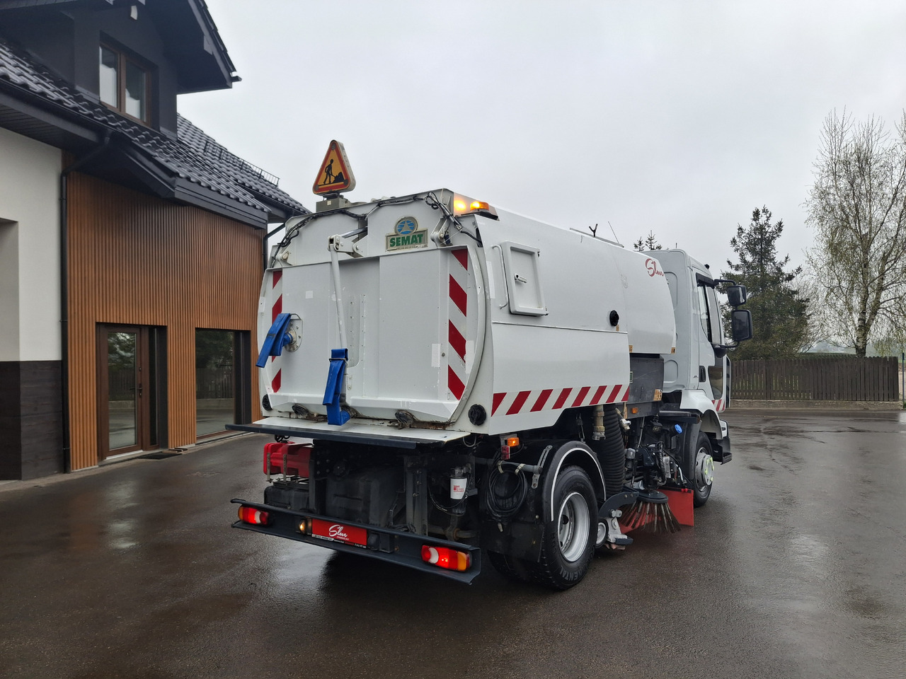 RENAULT Midlum 220 Zamiatarka Kehrmaschine Johnston 2 Motoren Szczotki L/R - Подметально-уборочная машина: фото 4 RENAULT Midlum 220 Zamiatarka Kehrmaschine Johnston 2 Motoren Szczotki L/R - Подметально-уборочная машина: фото 4