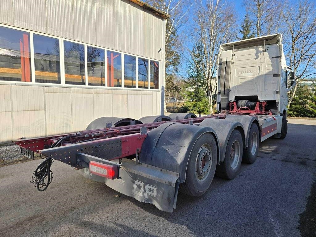 Volvo FH540 8X4 CHASSY  - Грузовик-шасси: фото 4 Volvo FH540 8X4 CHASSY  - Грузовик-шасси: фото 4