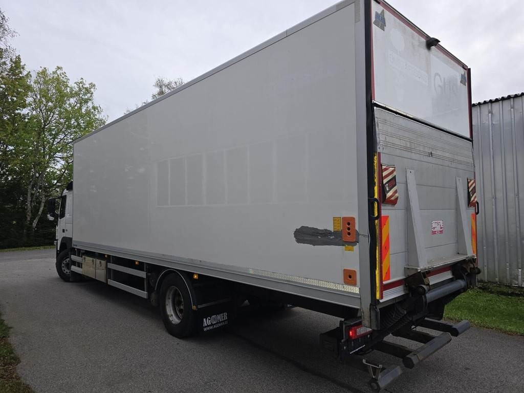 Volvo FM330 4X2  - Грузовик с закрытым кузовом: фото 2 Volvo FM330 4X2  - Грузовик с закрытым кузовом: фото 2