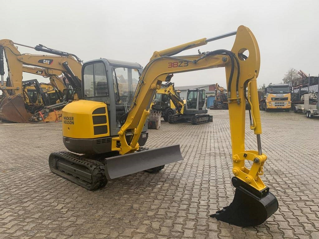 Neuson 38 Z 3 RD - Мини-экскаватор: фото 3 Neuson 38 Z 3 RD - Мини-экскаватор: фото 3