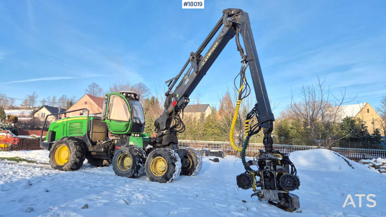 John Deere 1270E harvester (2009) - Харвестер: фото 1 John Deere 1270E harvester (2009) - Харвестер: фото 1