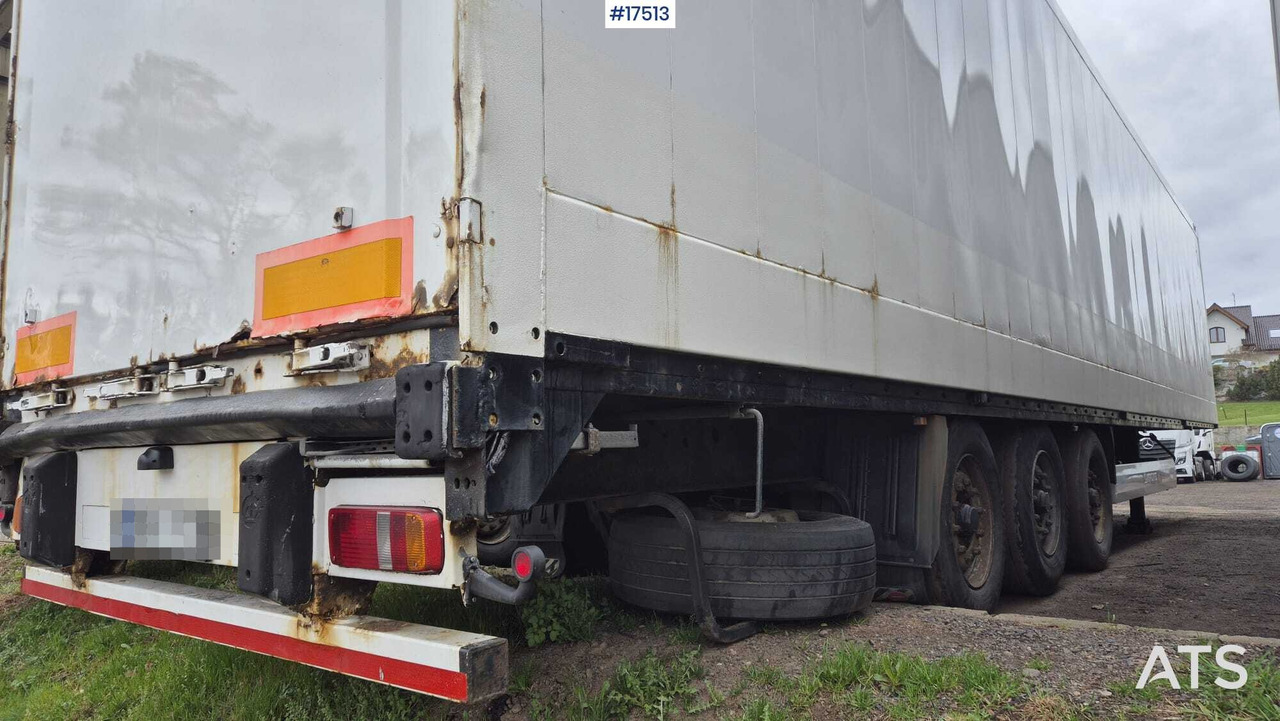 Truck semi-trailer, isothermal KRONE SD (2008) - Тентованный полуприцеп: фото 5 Truck semi-trailer, isothermal KRONE SD (2008) - Тентованный полуприцеп: фото 5