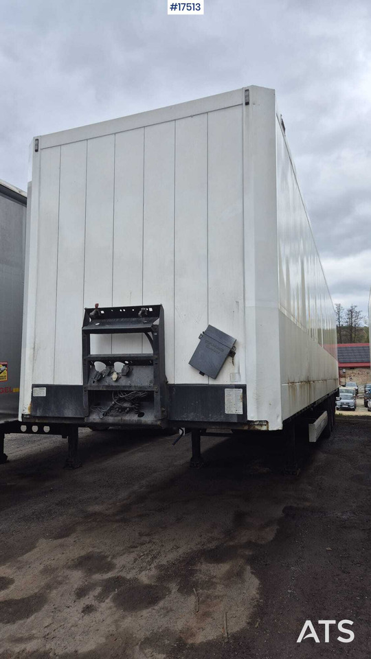 Truck semi-trailer, isothermal KRONE SD (2008) - Тентованный полуприцеп: фото 1 Truck semi-trailer, isothermal KRONE SD (2008) - Тентованный полуприцеп: фото 1