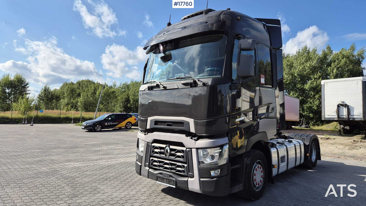 Truck tractor RENAULT T520 (2016) - Тягач: фото 1 Truck tractor RENAULT T520 (2016) - Тягач: фото 1