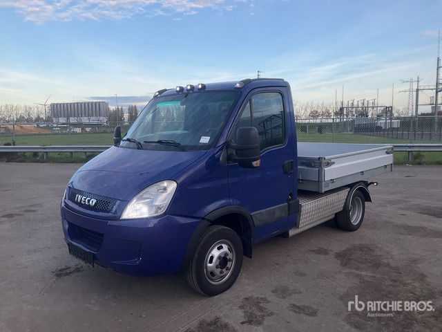 2010 Iveco 40C18 4x2 Van Truck - Малотоннажный бортовой грузовик: фото 1 2010 Iveco 40C18 4x2 Van Truck - Малотоннажный бортовой грузовик: фото 1