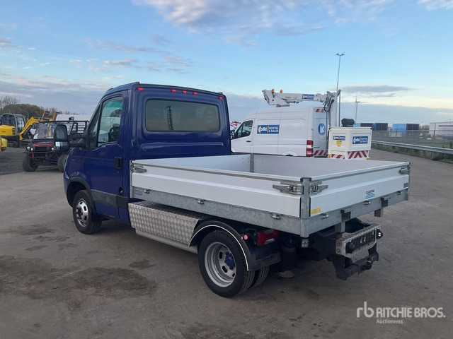 2010 Iveco 40C18 4x2 Van Truck - Малотоннажный бортовой грузовик: фото 3 2010 Iveco 40C18 4x2 Van Truck - Малотоннажный бортовой грузовик: фото 3